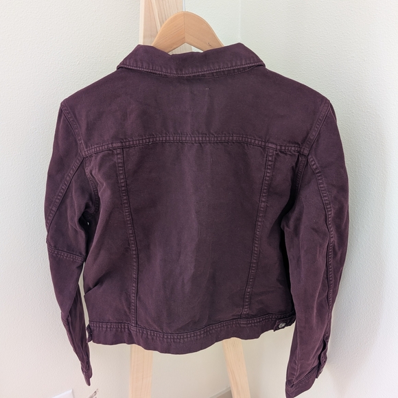 NWT We The Free Button Down Cropped Denim Jacket In Burgundy - XL - Picture 7 of 8